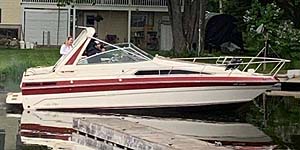 1987 SEA RAY 268 SUNDANCER FOR SALE IN THE BOBCAYGEON AREA OF ONTARIO CANADA.