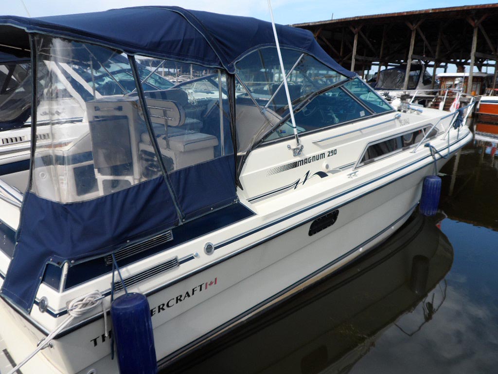1987 Thundercraft Magnum 290 Express for sale in the Lindsay area northeast of Toronto, Ontario, Canada.