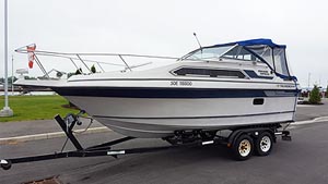 1987 Thundercraft Magnum Express 250 with trailer for sale in the Trenton area east of Toronto, Ontario, Canada by Ontario boat and yacht brokers.