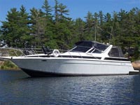1989 Chris Craft 412 Ameroport for sale in the Bobcaygeon area north east of Toronto, Ontario, Canada.