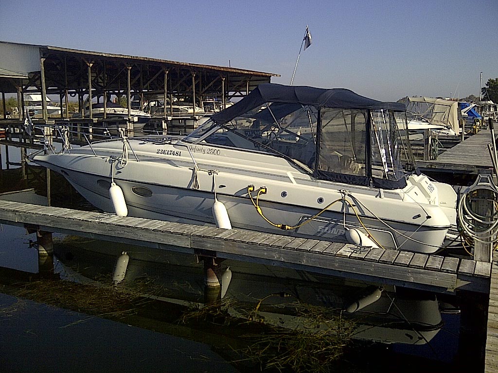 1990 Sunray 2800 Infinity for sale in the Lindsay area northeast of Toronto, Ontario, Canada.