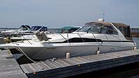 1998 Bayliner 3255 Avanti for sale in the Lindsay area north east of Toronto, Ontario, Canada.