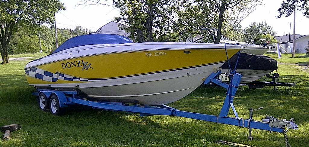 1998 DONZI 28ZX FOR SALE IN THE LINDSAY 