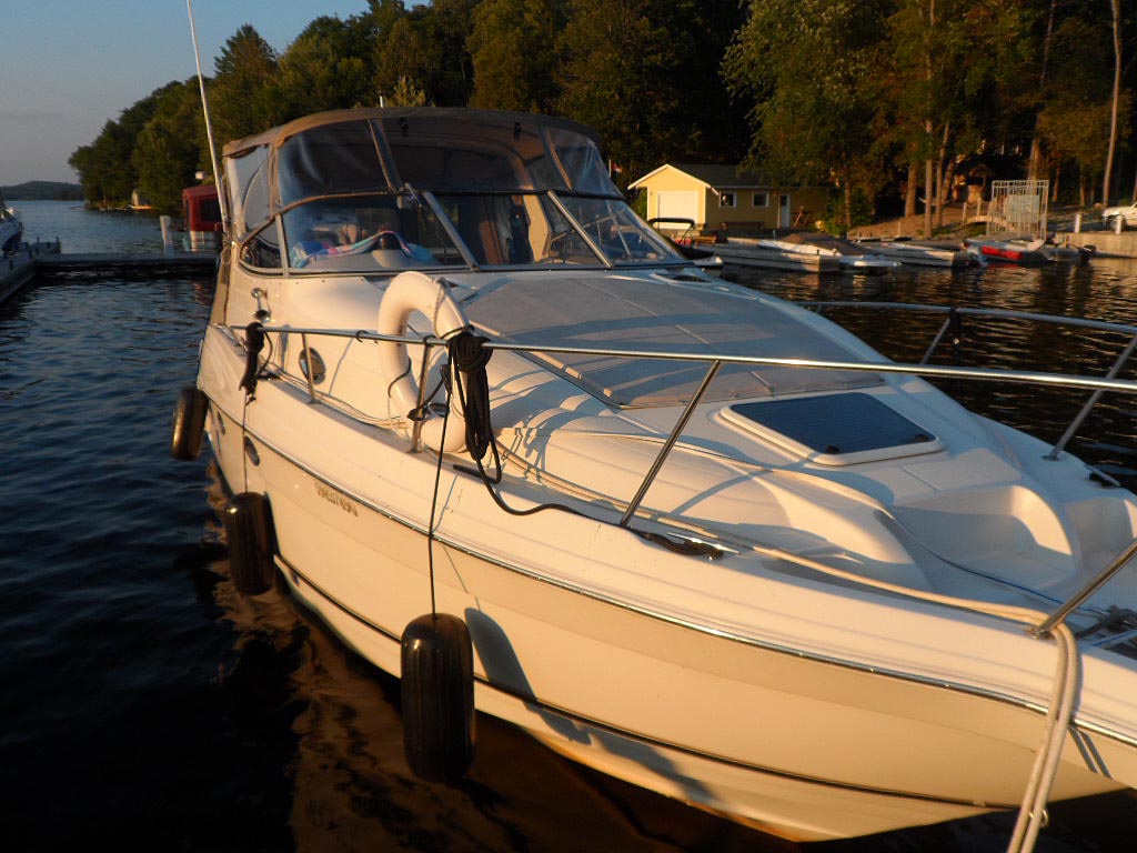 2000 Regal 2760 Commodore for sale in the Lakefield area northeast of Toronto, Ontario, Canada.