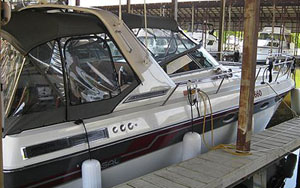 1989 REGAL 360 COMMODORE FOR SALE IN THE BOBCAYGEON AREA OF ONTARIO CANADA.